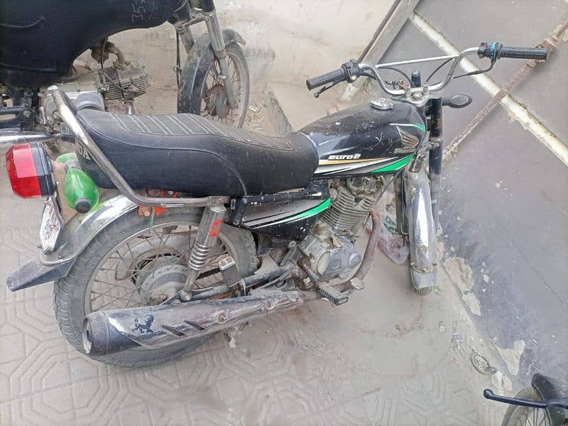 Honda 125 selling on urgent basis 1