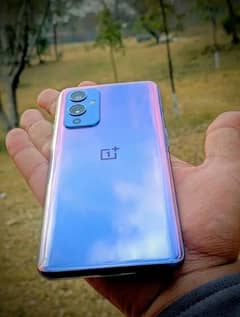 ONEPLUS 9 5G 8GB/128GB 10/10 CONDITION