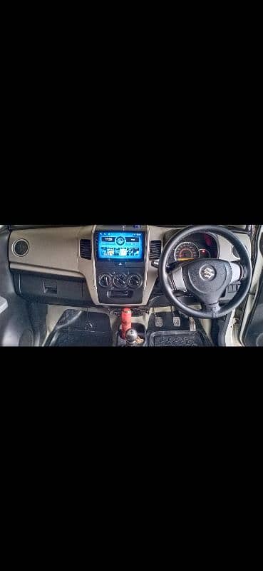 Suzuki Wagon R 2017 4