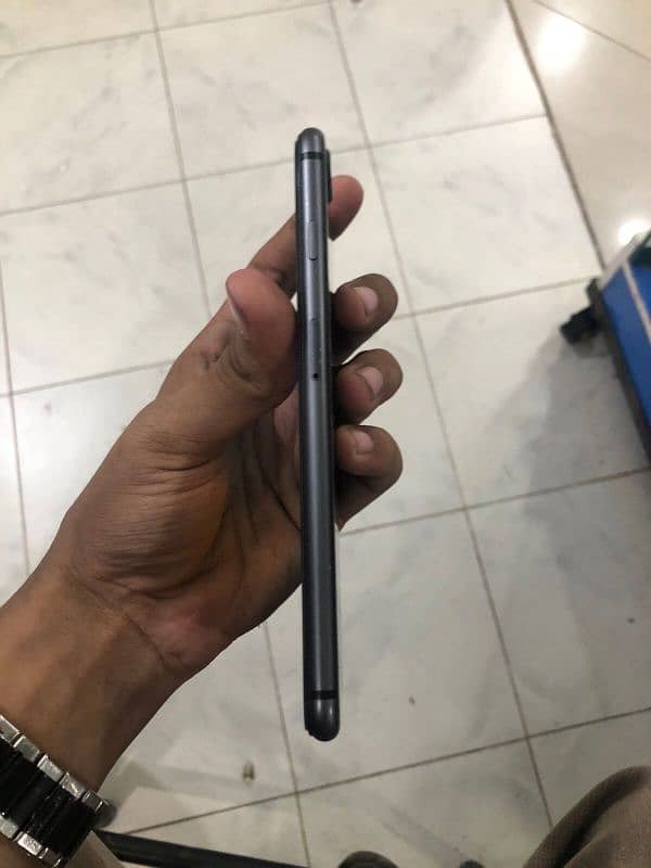 Iphone 8 plus 64 GB 10/10 condition 0