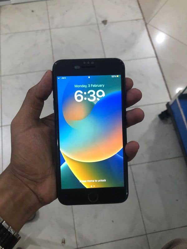 Iphone 8 plus 64 GB 10/10 condition 1