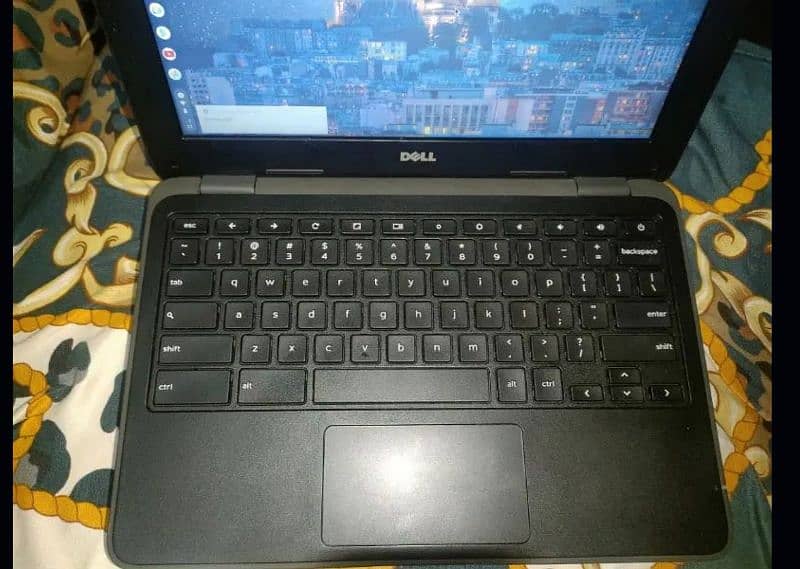 Dell chrome book for sell 2