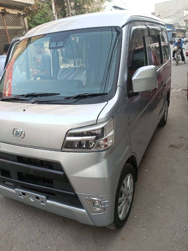 Daihatsu Hijet 2019 1