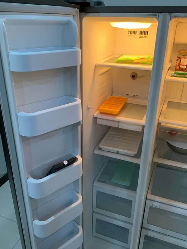 Samsung Two Door Fridge 6