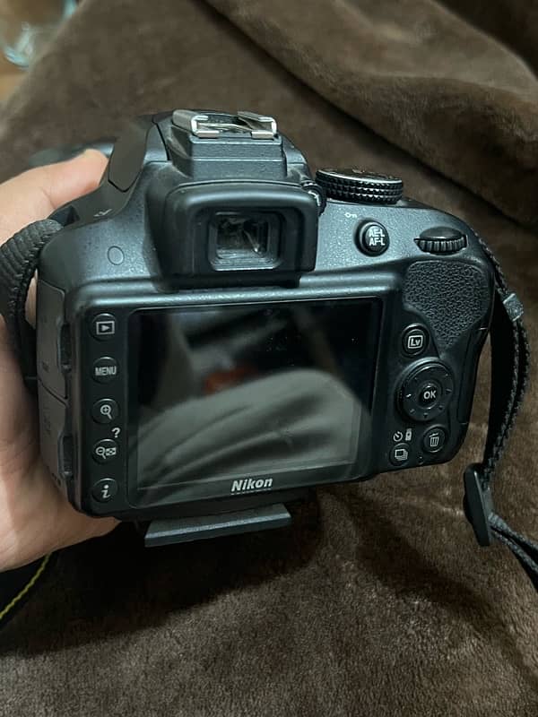 Nikon D-3300 perfect Condition less used untouch 0