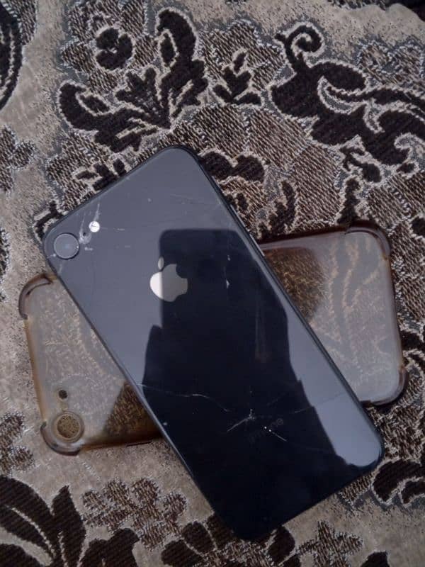 IPHONE 8 (FOR SALE) 0