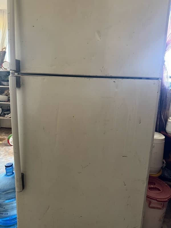 Samsung fridge jumbo size 10/9 condition 4