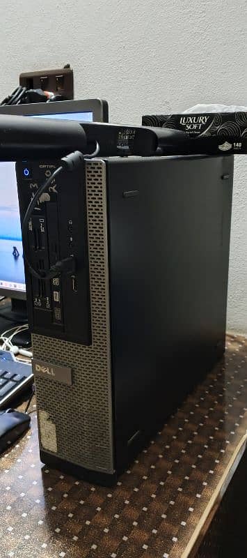 Desktop computer 1