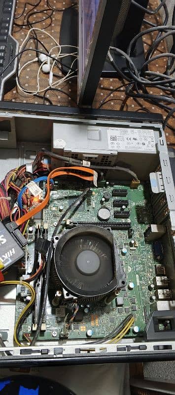 Desktop computer 7