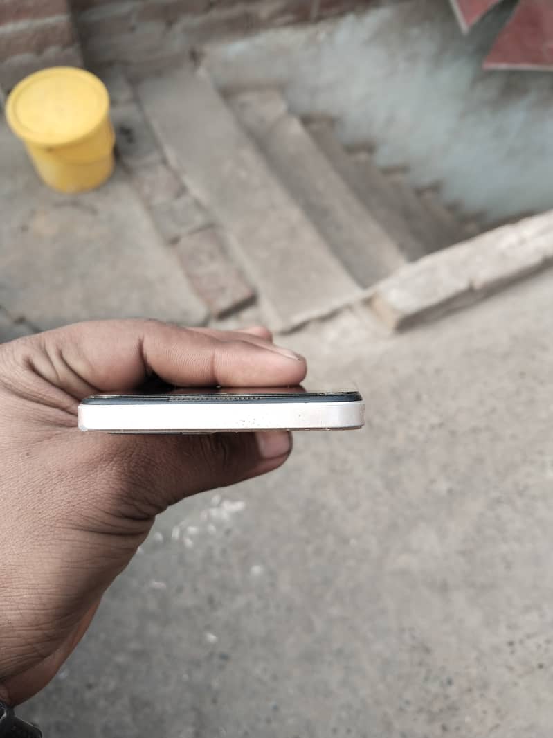 OPPO A57 5