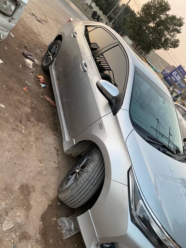 Toyota corolla Altis grande 1.8X 2