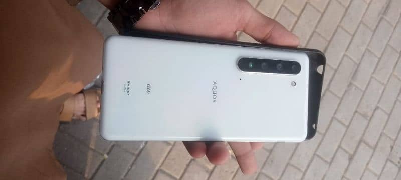 Aquos r5g 12 256 non pta 2