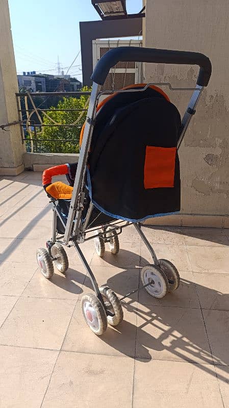 Pram/Stroller FOR SALE (PRICE IS NEGOTIABLE) 2