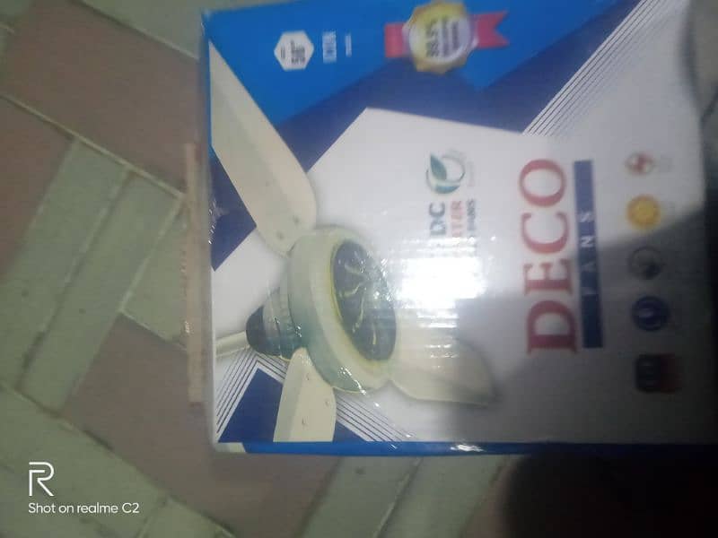 DECO AC DC FAN 1