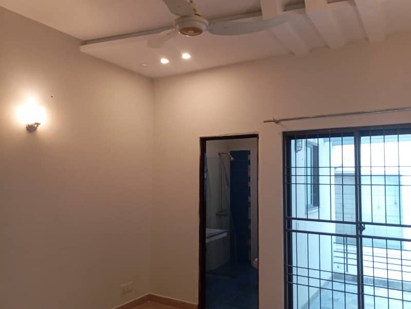 100% Confirm Opposition 10 Marla Modern Design House For Rent In DHA Phase 5 Lahore. 19