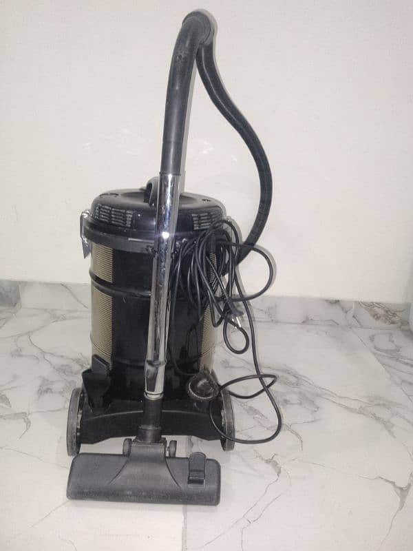 Vaccum cleaner 1