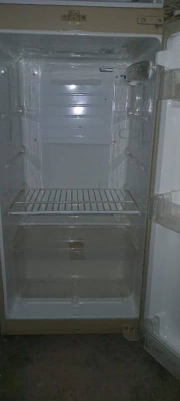 pel Refrigerator 8