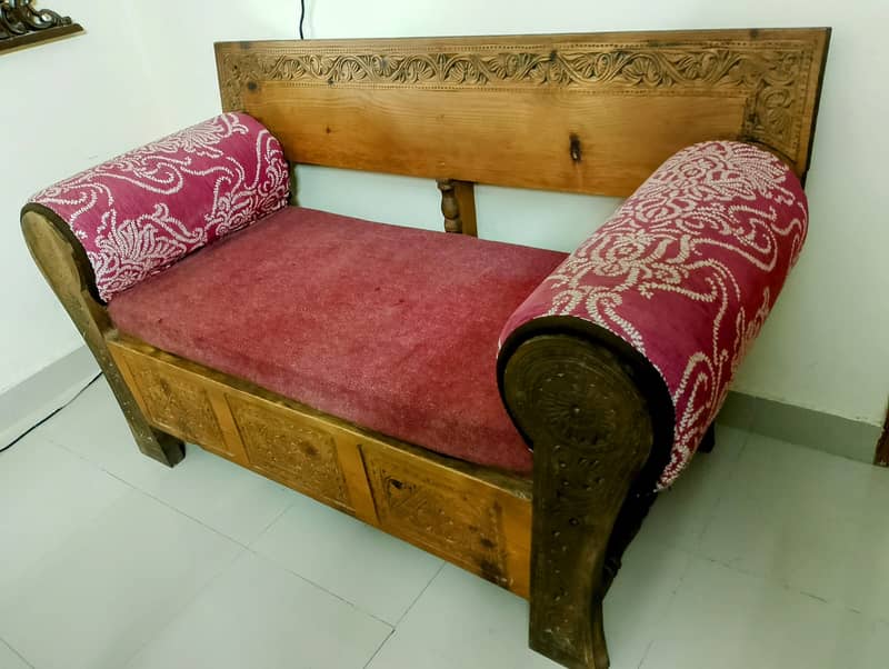 Antique Sofa for sale 0