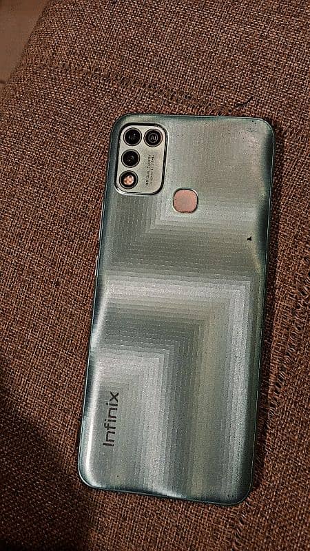 infinix hot 11 play 4/64  03482050856 1