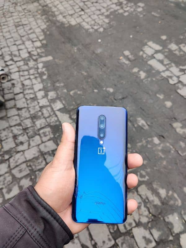 OnePlus 7pro    8/256 GB 3