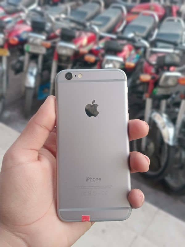 I phone 6 , 16 gb , nonpta 4