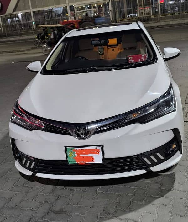 Toyota Altis Grande 2018 3