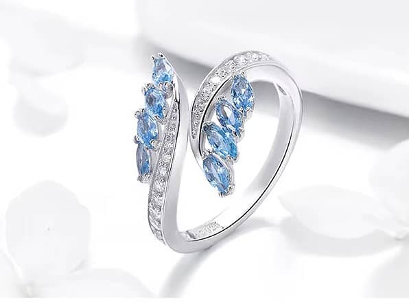 blue leafe ring with  Fits Finger Sizes 5-12,Adjustable size makes 1