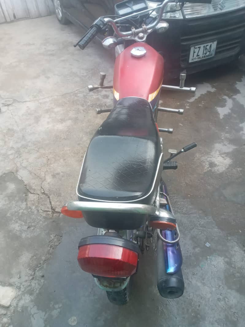 Honda CG 125 2012 3