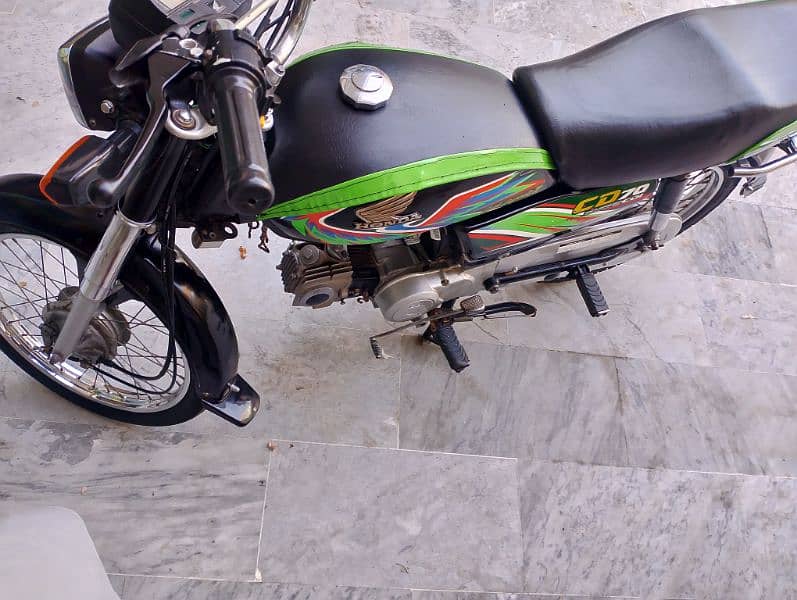 Honda CD70 Black Color 2