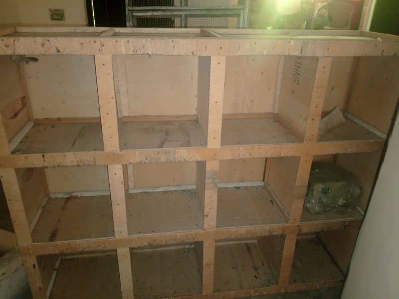 pigion breading box or frame. 2