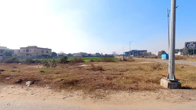 10 Marla Corner Residential Plot Is Available For Sale In DHA Phase 5 Block M Extension Lahore 4