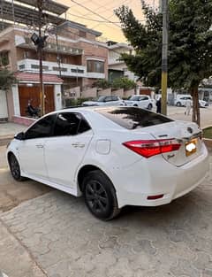 Toyota Corolla Altis Grande 2016