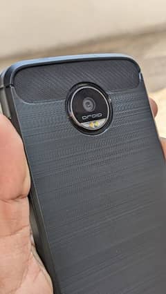 MOTO Z FORCE