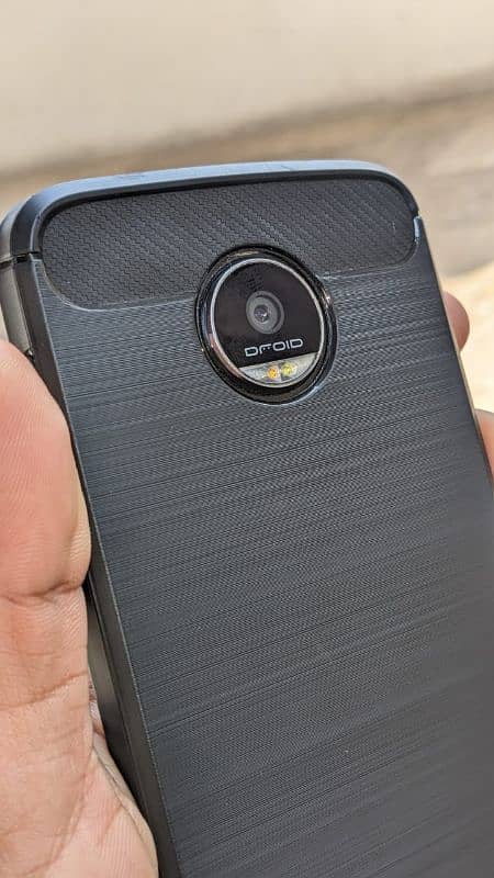 MOTO Z FORCE 0