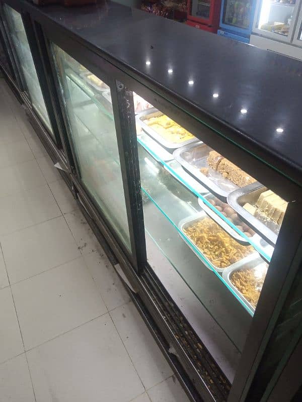 bakery counter for 4 counter mobile number 03043742435 5