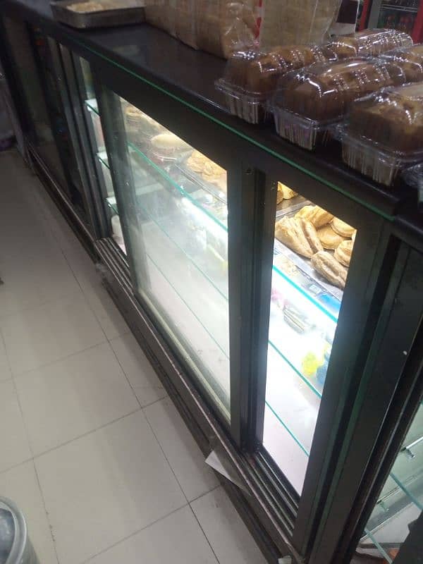 bakery counter for 4 counter mobile number 03043742435 7