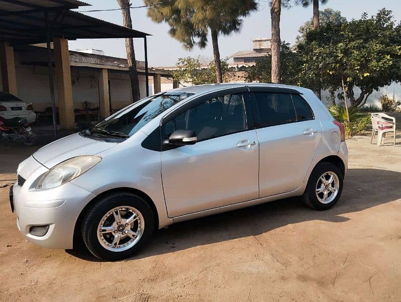 Toyota Vitz 2010 8