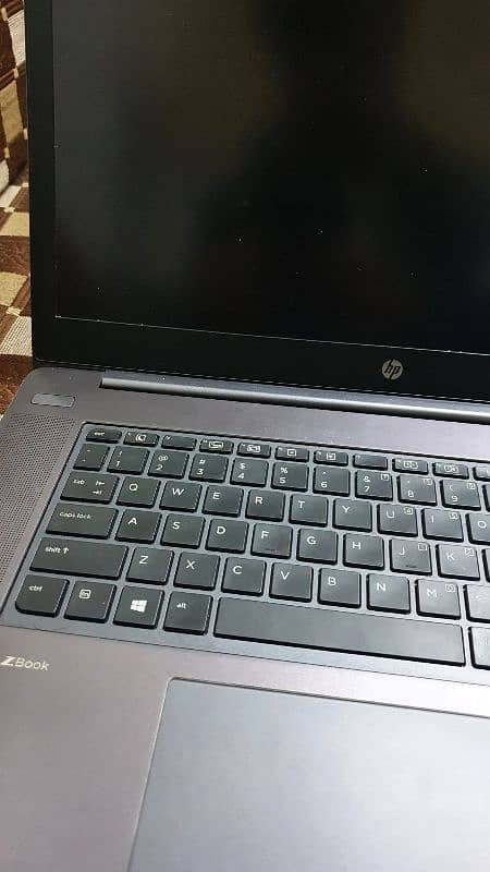 HP ZBook Studio G3 15 i7 6th-Gen 16/512 SSD, 4gb NVIDIA 3