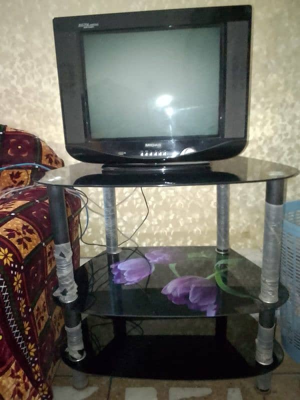 tv and tv trali 0