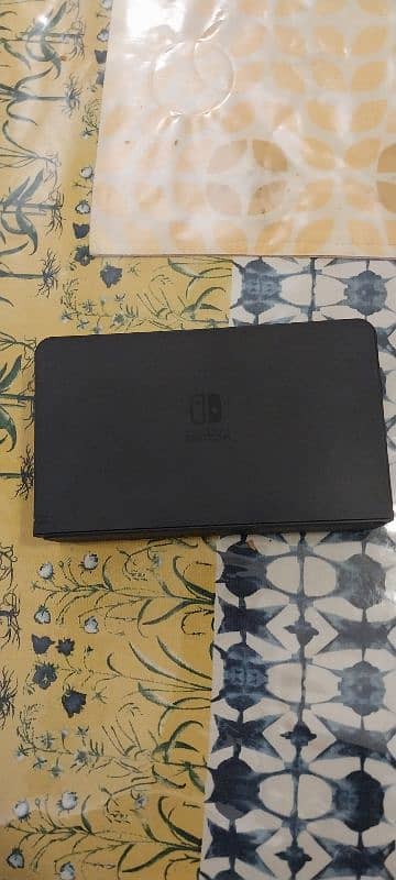 nintendo switch oled only used for one year. Good price 5