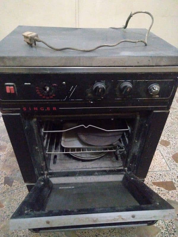 cooking range with 3 stove 1