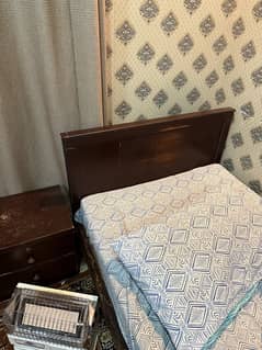 used single bed with matress