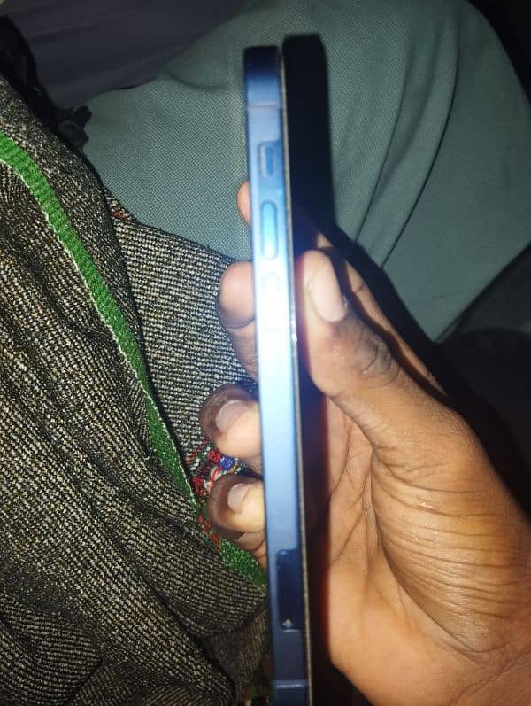 iphone 12 jv blue colour for sale Condition 9/10 water pack 4