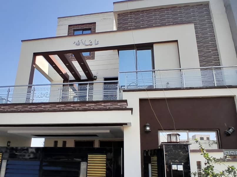 LOWER PORTION OF 8 MARLA HOUSE AVAILABLE FOR RENT IN BAHRIA ORCHARD 0