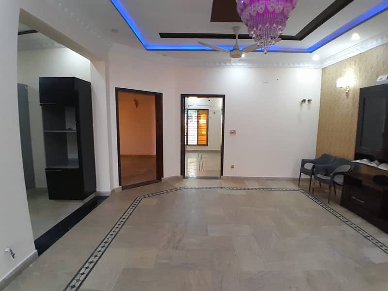 LOWER PORTION OF 8 MARLA HOUSE AVAILABLE FOR RENT IN BAHRIA ORCHARD 14