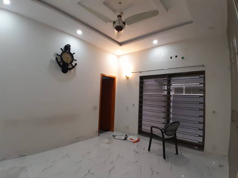 NEW HOUSE 8 MARLA AVAILABLE FOR RENT IN PHASE ONE BAHRIA ORCHARD 7