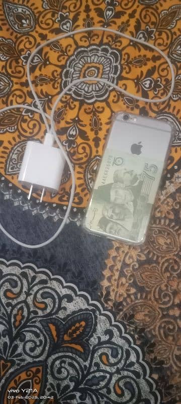 i phone 6 with original charger 5