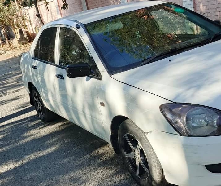 Mitsubishi Lancer 2005 7