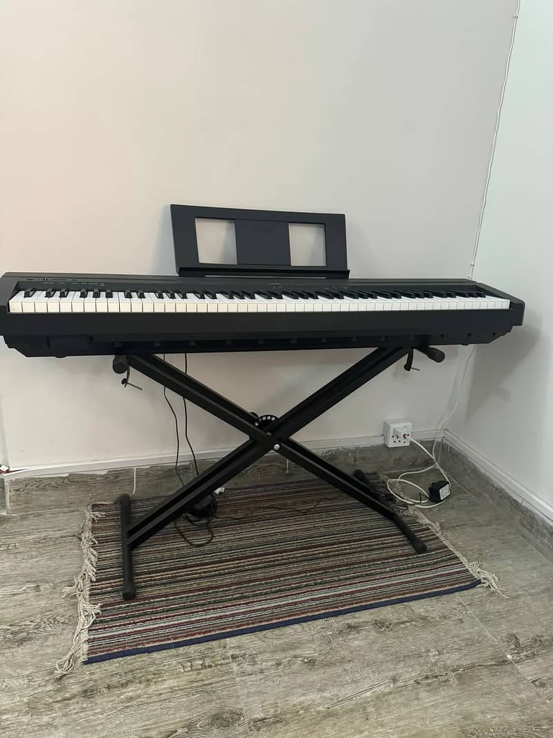 Yamaha P45 Piano - Hammer Weighted Keys 2