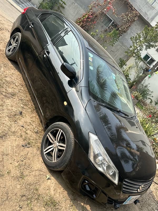 honda city Suzuki Ciaz 2017 4